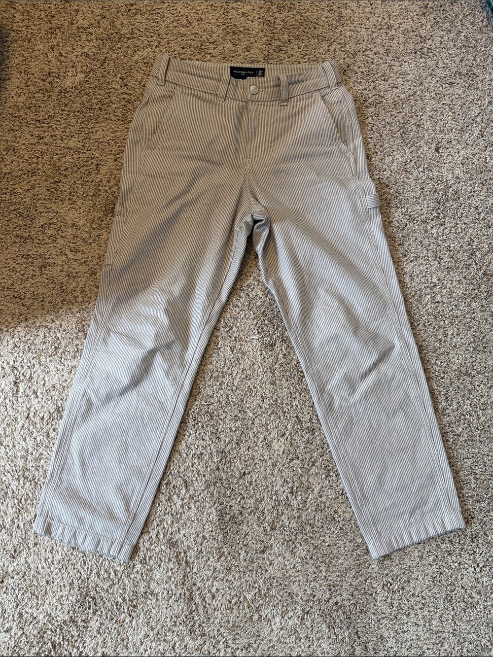 Abercrombie & Fitch Men's railroad Striped  Carpenter Jeans. Size 28x30